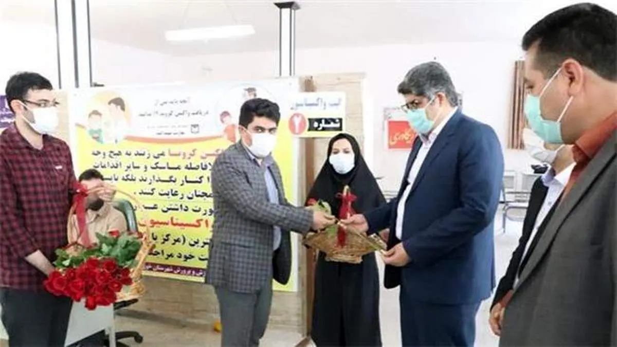 آغاز واکسیناسیون ۴۵۰۰ معلم به یاد مرحوم «علی خرامان» در خوی