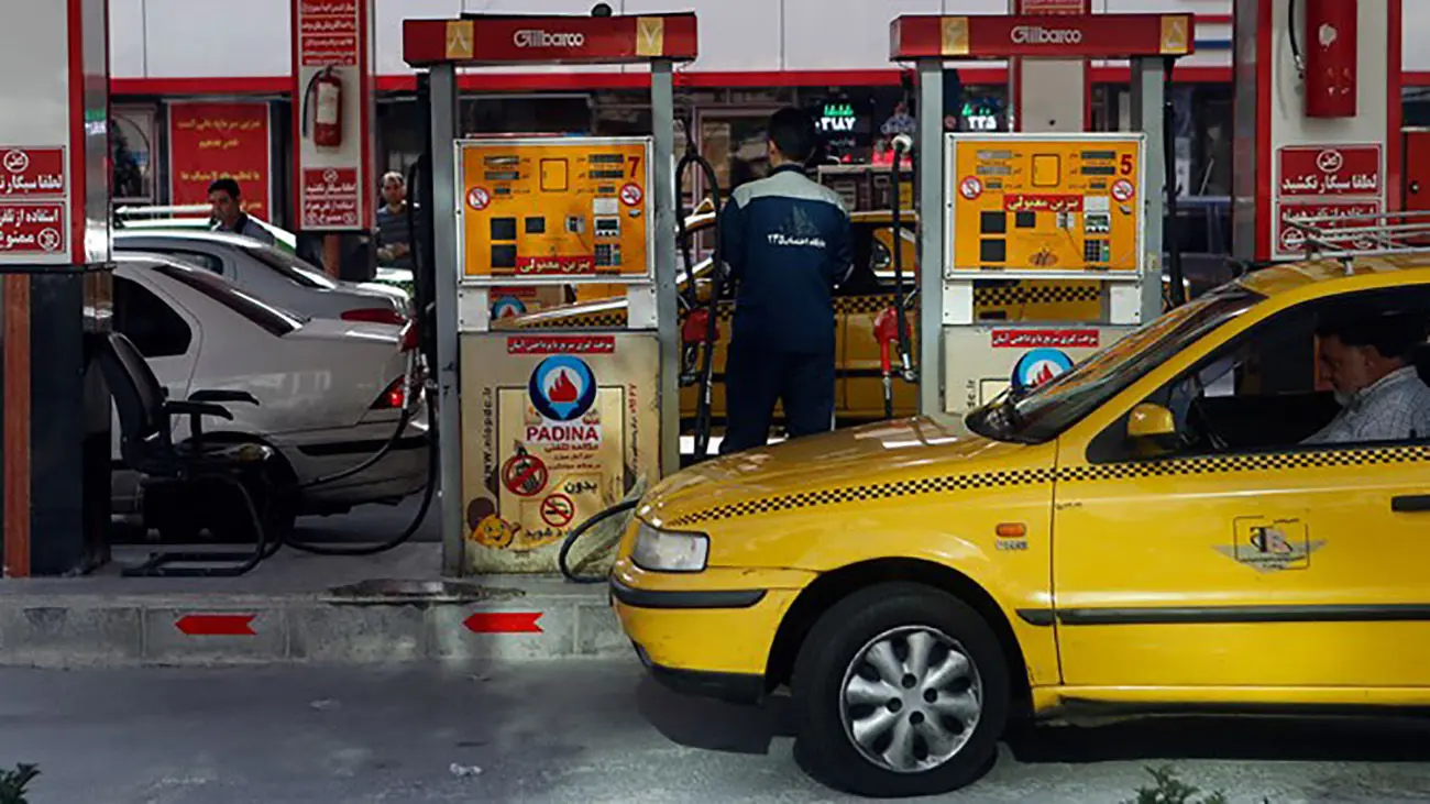 مصرف بنزین در اسفند رکورد زد 