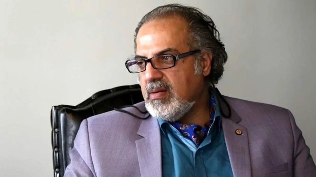 شاهد ریزش طبقات اجتماعی هستیم