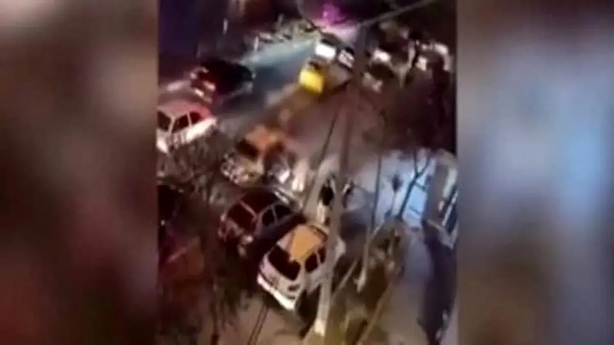 جنجال برهنه شدن یک زن در خیابانهای مشهد/ فیلم