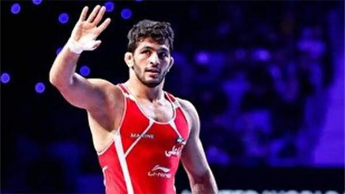 کوچکتر از آن هستم که از مردم چیزی بخواهم/ دستبوس پدر و مادرم هستم