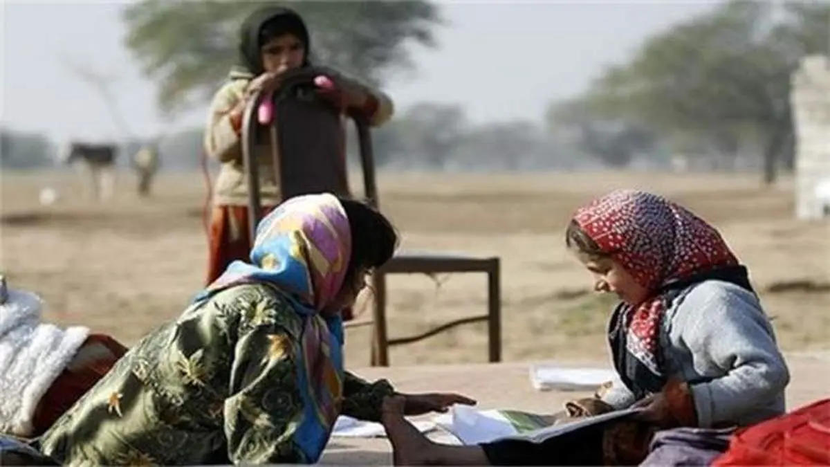 قولِ تهیه دو میلیون و ۵۰۰ تبلت برای دانشآموزان مناطق محروم/ اصرار بر آموزش حضوری به خاطر افت یادگیری است