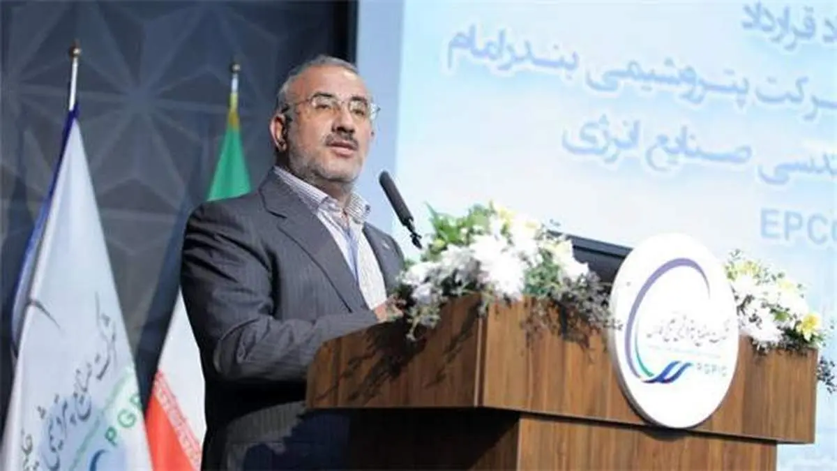 رونمایی از پتروشیمی بندر امام جدید در مراسم انعقاد قرارداد بازیابی اتان/ سودآوری شش‌ماهه بندر امام دوبرابر سود سالانه ۹۹/ بندر امام کاملاً آماده ورود به بورس است