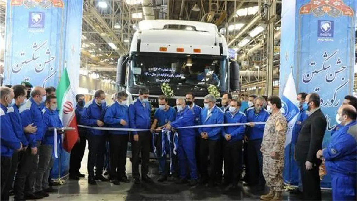 عبور از رکورد تولید یک سال گذشته ایران خودرو دیزل در ۹ ماه/ برنامه تولید سالانه ۱۵ هزار دستگاه خودروی تجاری سنگین و نیمه سنگین