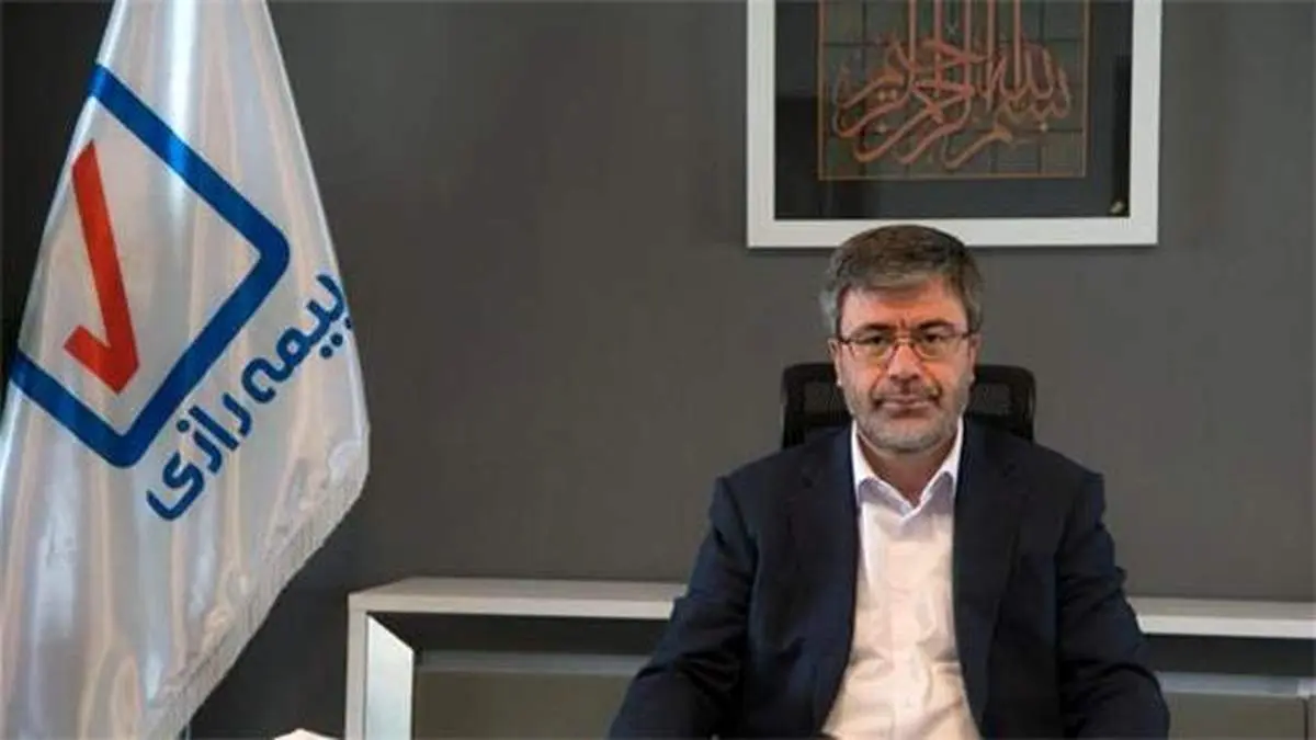 موفقیت شرکتهای بیمه به درآمدزایی نیست بلکه تعداد مشتریان وفادار و رضایت آنها موفقیت شرکت را رقم میزند