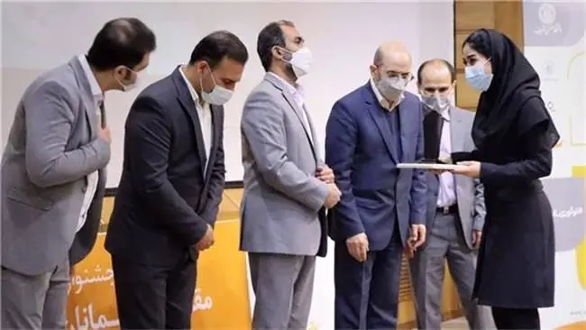 بیمه دی برنده تندیس زرین جشنواره ملی نوآوری برتر ایرانی سال ۱۴۰۰ شد