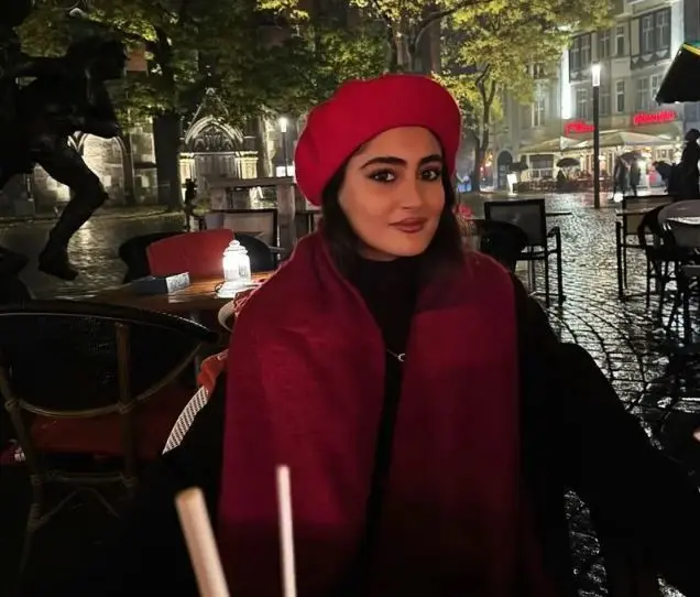 ملیکا پارسا پس از حواشی شکایت از پژمان جمشیدی در خارج از کشور دیده شد/ تصاویر