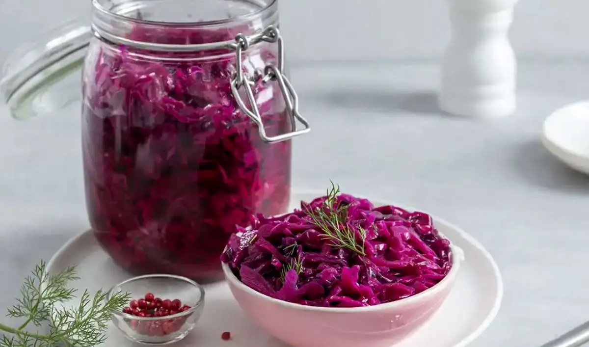 طرز تهیه ترشی کلم قرمز به روش رستورانی