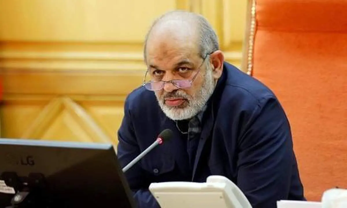 وزیر کشور: اگر کسی مروج بیحجابی باشد، حتما از نوادگان «رضا قلدر» است