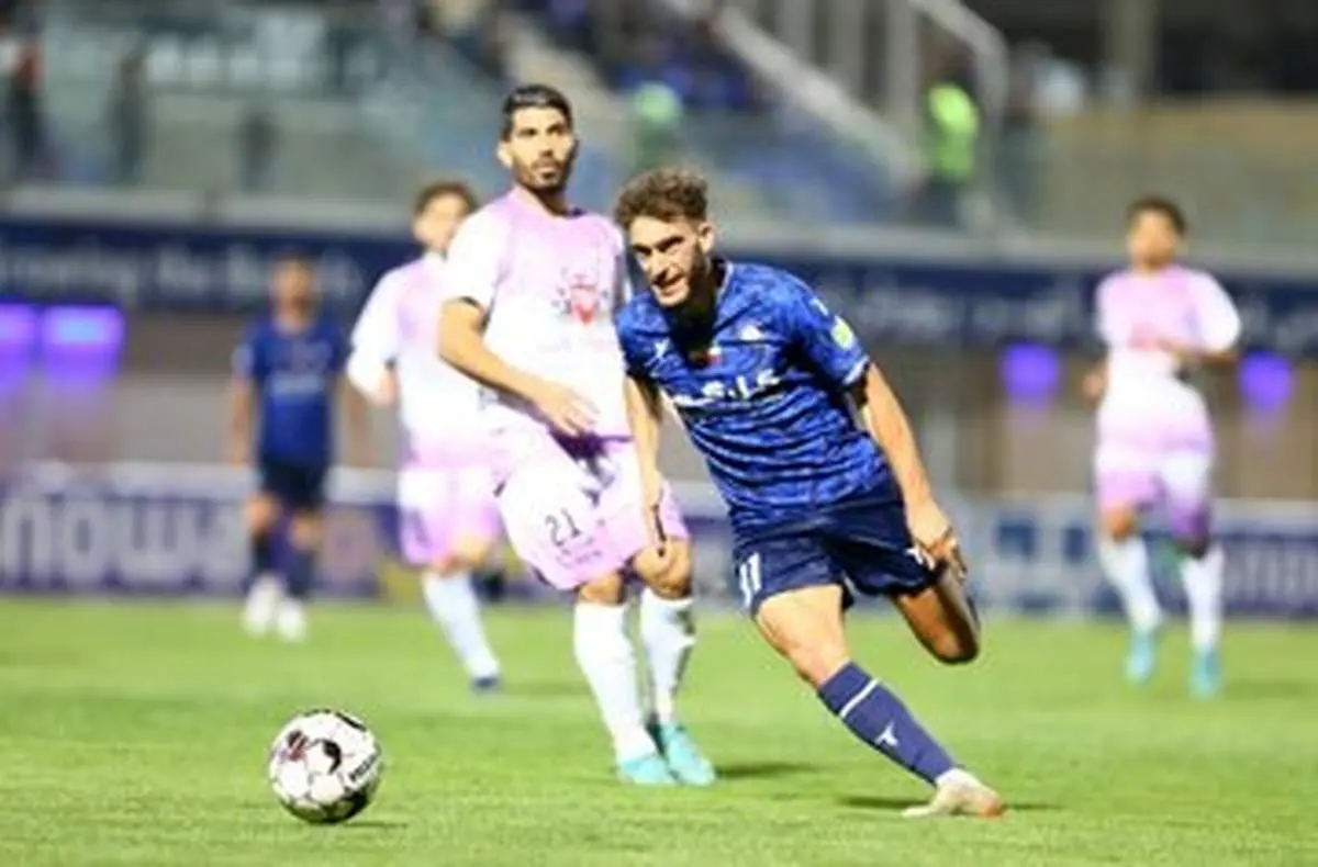 تفریح ستاره محبوب نکونام در خیابان فرشته/ عکس