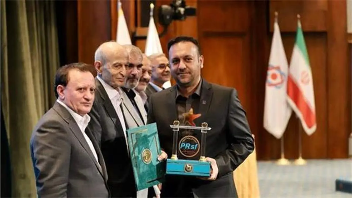 اهدای جایزه «ستاره ملی» به مدیر گروه روابط عمومی شرکت ملی صنایع مس ایران