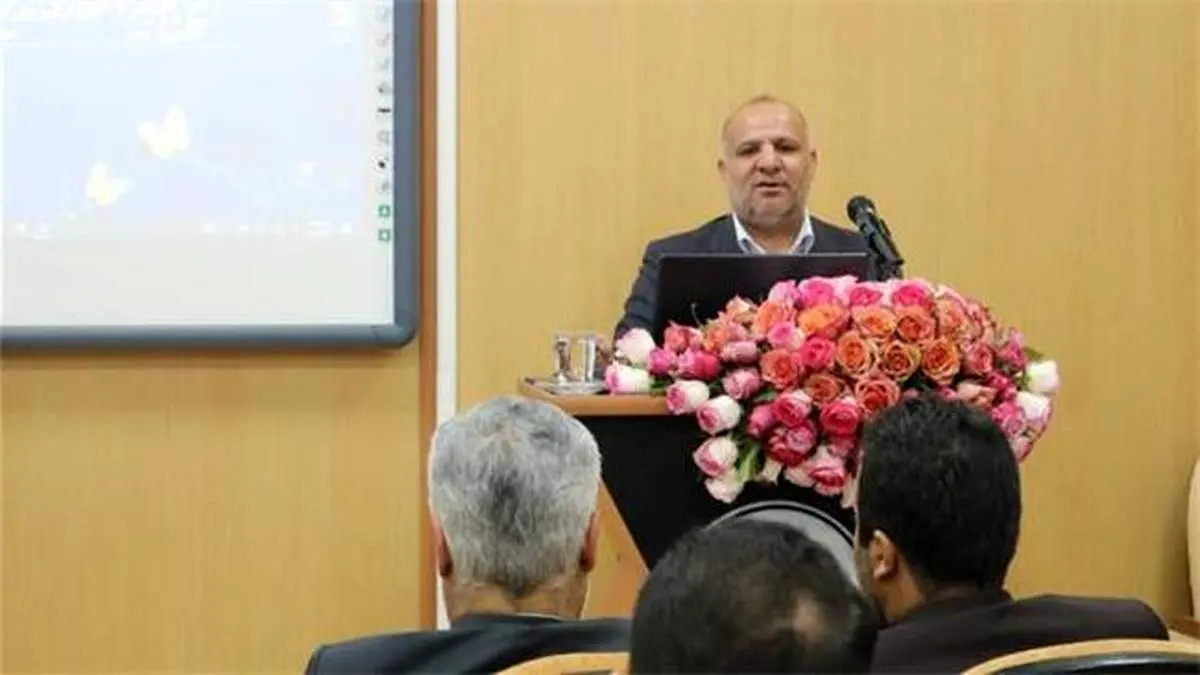 به همراه همکارانم با هدف رسیدن به قله، پتروشیمی اروند را توسعه خواهیم داد