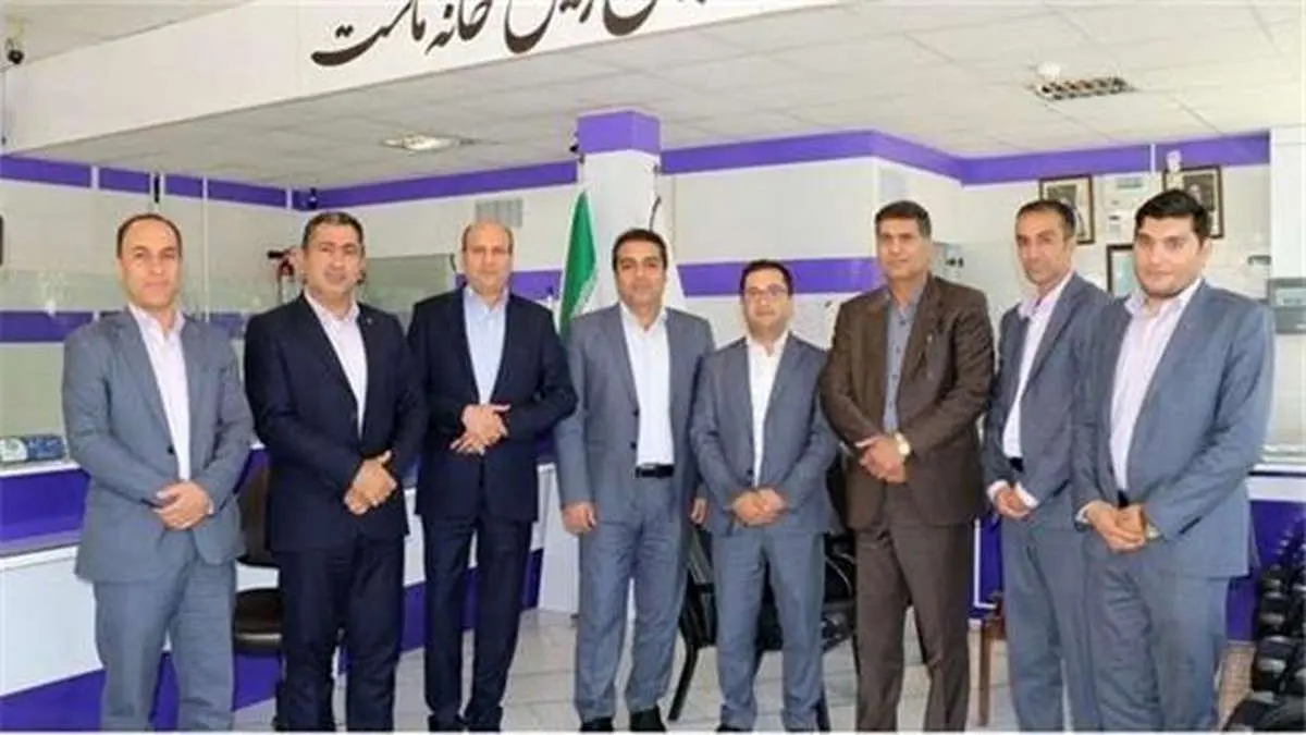 بازدید مدیران ارشد بانک ایران زمین از شعب اراک و گلپایگان