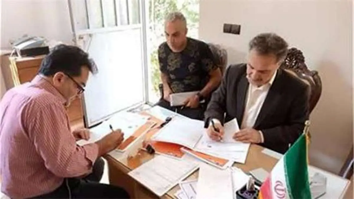 تقدیر روستائیان طالقان از اقدامات بیمه دانا در پرداخت خسارتِ سیلزدگان