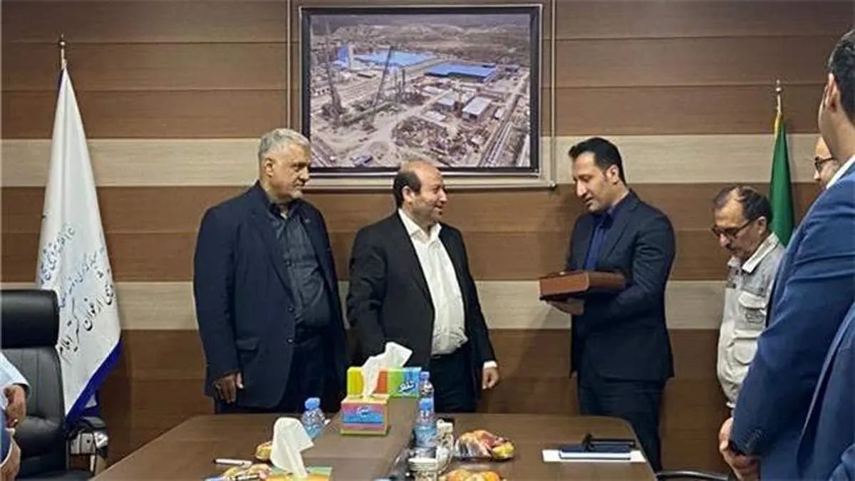 خلق ثروت و ایجاد ارزشافزوده در ایلام با بهرهبرداری از پتروشیمی ارغوانگستر