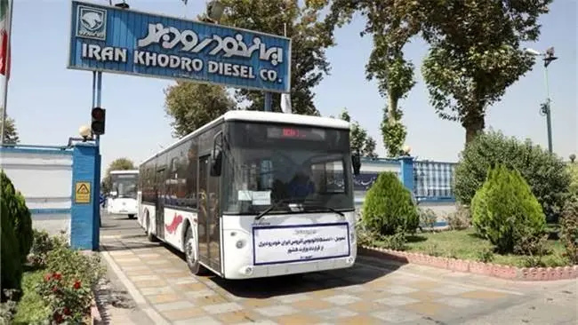 تحویل ۱۰۰ دستگاه اتوبوس آتروس به وزارت کشور