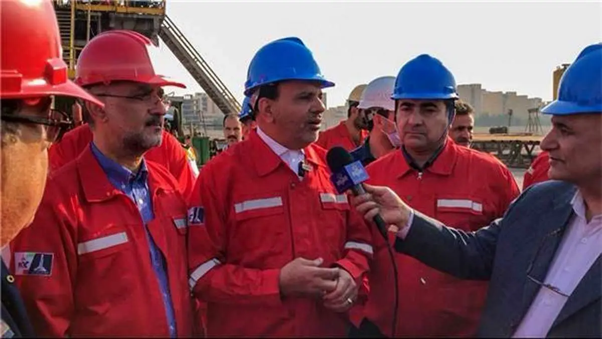 امضای موافقتنامه یك میلیارد دلاری مناطق نفتخیز جنوب با ملی حفاری/ دكلهای حفاری بازسازی میشود