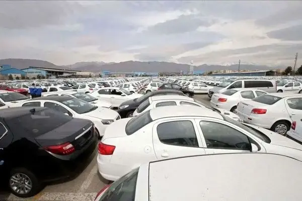 قیمت محصولات ایران خودرو و سایپا امروز پنجشنبه ۱۸ اردیبهشت ۱۴۰۴ / کاهش قیمت در بازار خودرو 