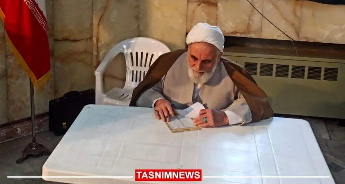 حضور ناطق نوری پای صندوق رای حسینیه ارشاد/ عکس