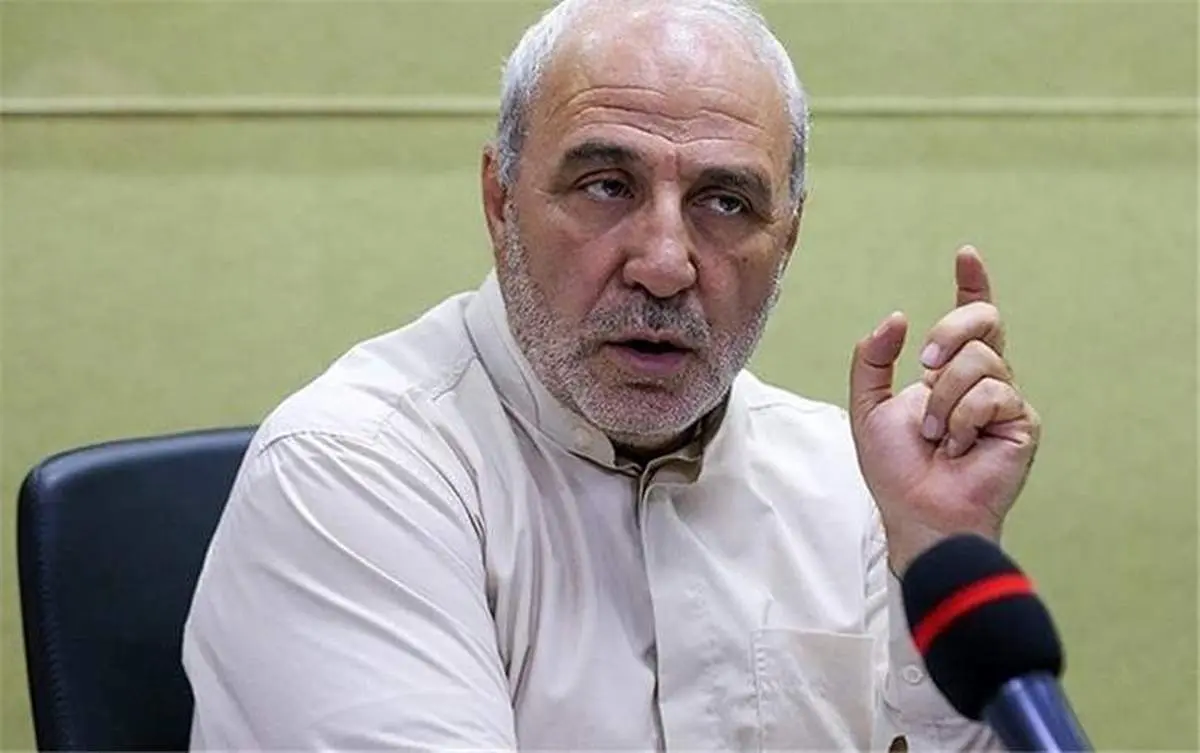 آقای رئیسی، شما که مرد قانون بودید چرا قانون را رعایت نمیکنید؟ / ناتوانهای اطرافتان را عزل کنید