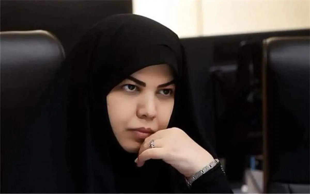 مسمومیت دانش آموزان غیر قابل انکار است/ علائم مسمومیت بین ۱۵ تا ۴۵ دقیقه گزارش شده است / ۸۰۰ دانشآموز در قم و ۴۰۰ نفر در بروجرد مسموم شدند