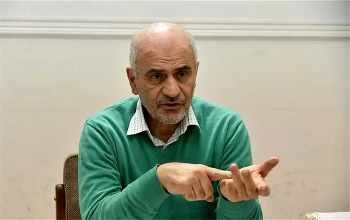 حکومت‌گران از فرورفتگی دولت در باتلاق بدهی‌ها غافل نباشند/ با خصوصی‌سازی، ناکارآمدی را قانونی می‌کنند