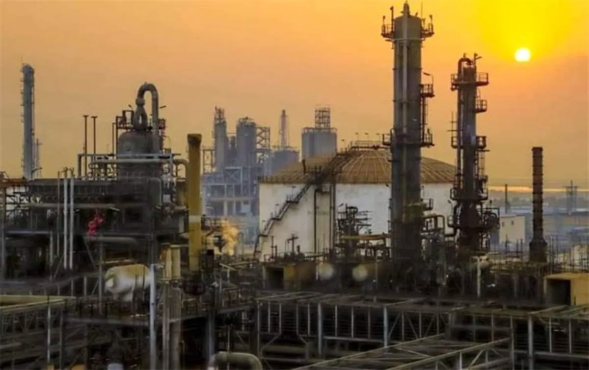 تاکید بر توسعه سبد محصول، جوانگرایی و تکیه بر توان داخل در پتروشیمی اروند