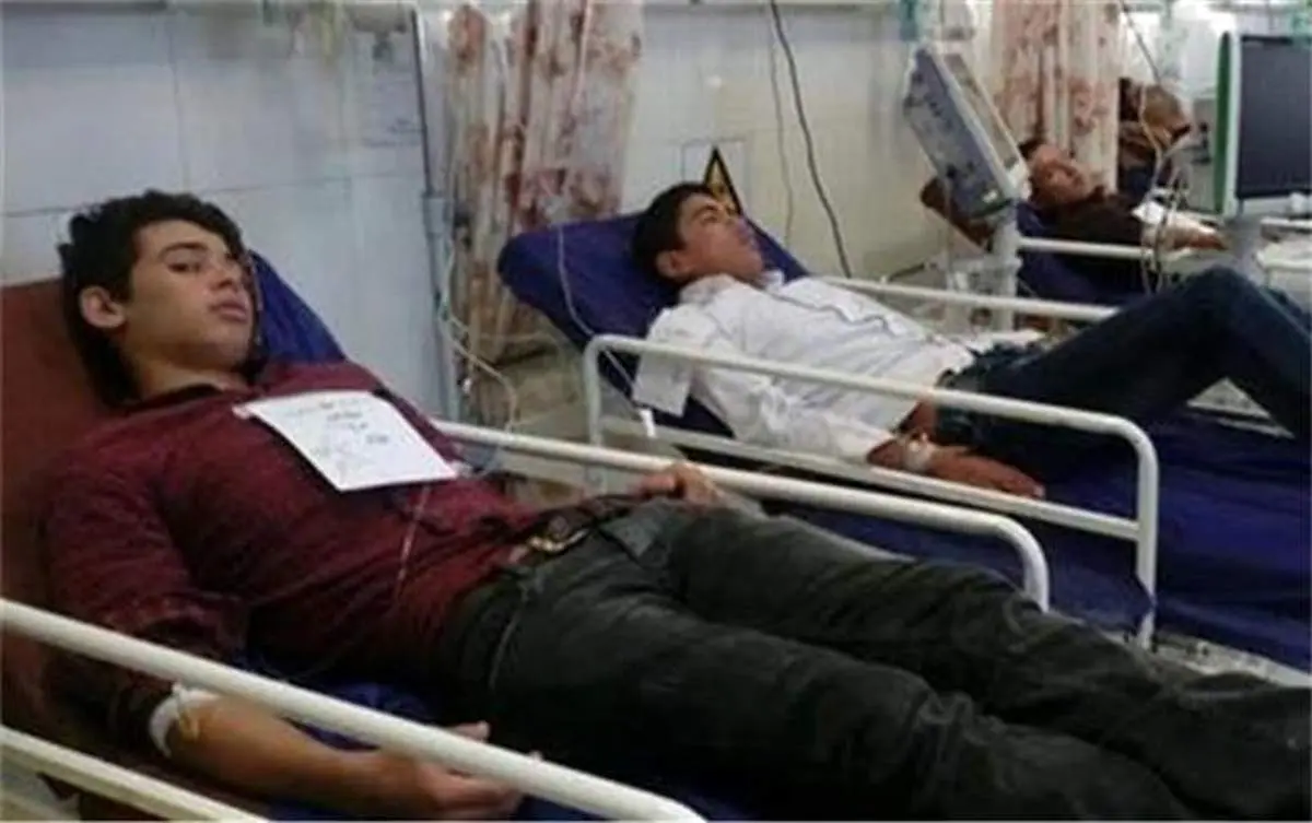 مسمومیتهای سریالی به مدارس پسرانه هم کشید/ دانش آموزان پسر هنرستان عسگری ارومیه مسموم شدند