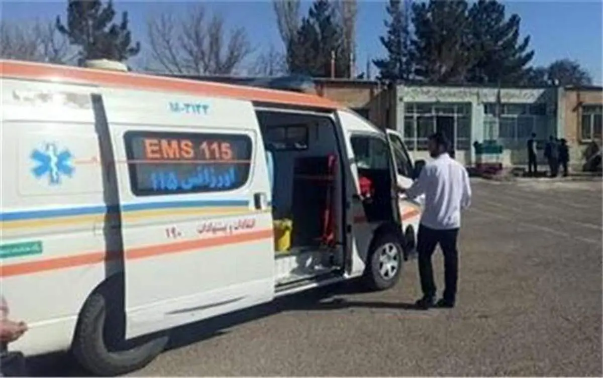 مسمومیت ۳۰ دانشآموز یک دبیرستان دخترانه در قوچان/ حال 18 دانشآموز مساعد نیست