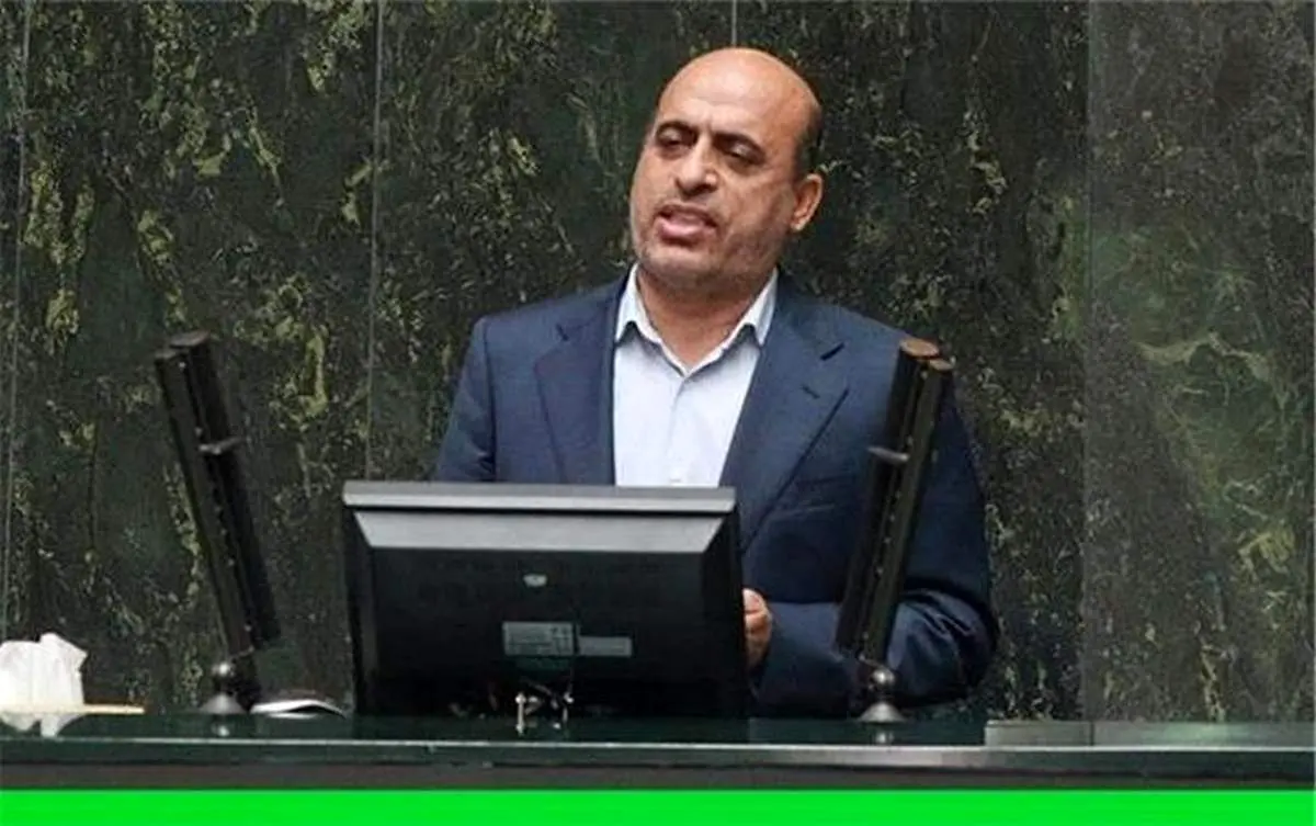 اولین آمار رسمی از تعداد دانش آموزان مسموم در مدارس کشور / پسرهای مسموم هم به آمار اضافه شدند