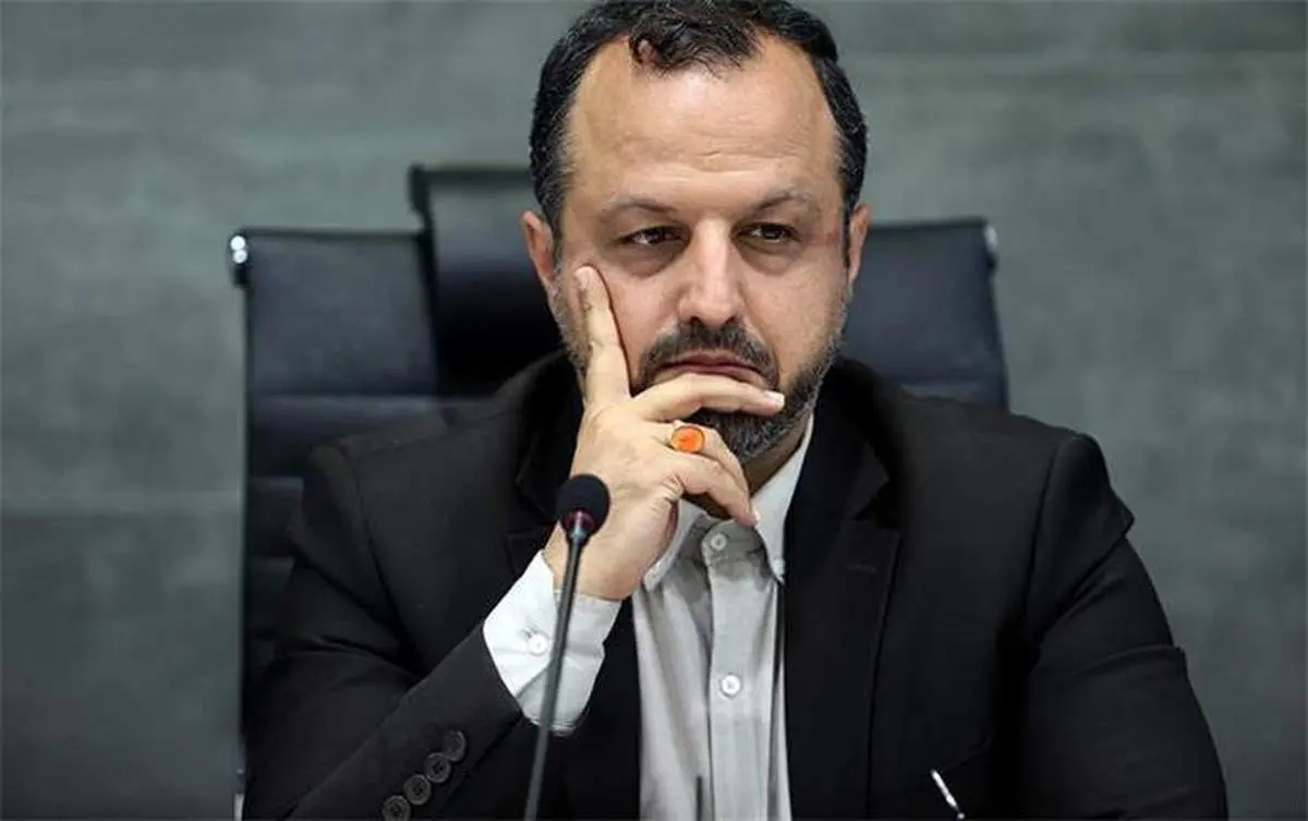 وزیر اقتصاد: قیمت‌ها در بازار ارز و سکه کاهشی شده/  نرخ رشد نقدینگی از ۳۹ به ۳۲ درصد کاهش یافته/ درامد‌های بودجه‌ای ۶۰ درصد رشد کرده/پرداختن به نارسایی ها و نقد انها، نباید موجب نادیده گرفتن نقاط قوت ها شود