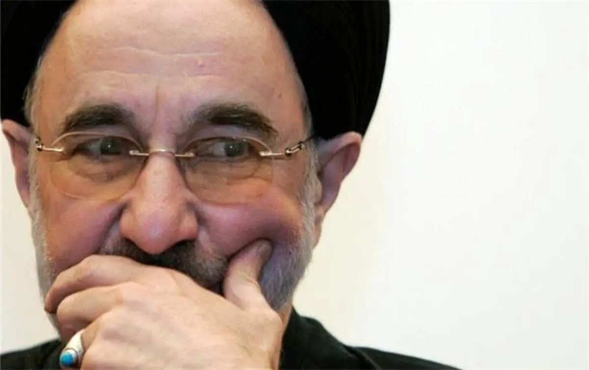 حمله روزنامه نزدیک به سپاه به محمد خاتمی: نهادهای اطلاعاتی یادشان رفت گزارش مسمومیتها را به شما دهند!
