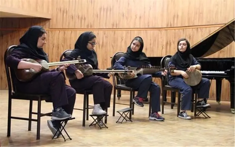 ماجرای دختران دانش‌آموز علاقمند به موسیقی پشت درهای بسته هنرستان/ کمبود بودجه تنها دلیل ثبت‌نام نشدن دانش‌آموزان دختر نبود/
