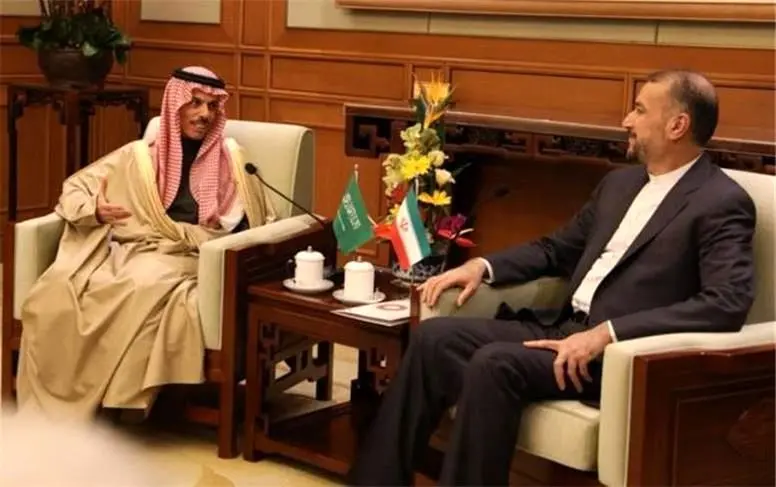 وزرای خارجه ایران و عربستان پس از 7 سال قطع روابط دیدار کردند/ امیرعبداللهیان و فرحان با هدف از سرگیری رسمی روابط دوجانبه در پکن گفت‌وگو کردند