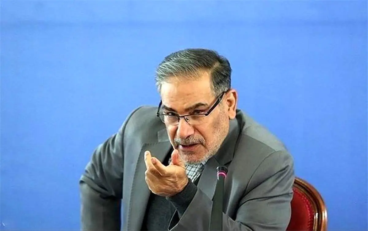 شمخانی: به زودی سلطه دلار بر مبادلات تجاری و اقتصادی به حداقل ممکن تقلیل خواهد یافت/ زمینه مناسبی برای انعقاد قراردادی اقتصادی چندجانبه و جلب مشارکت  در پروژه های سودآور اقتصادی فراهم شده است.