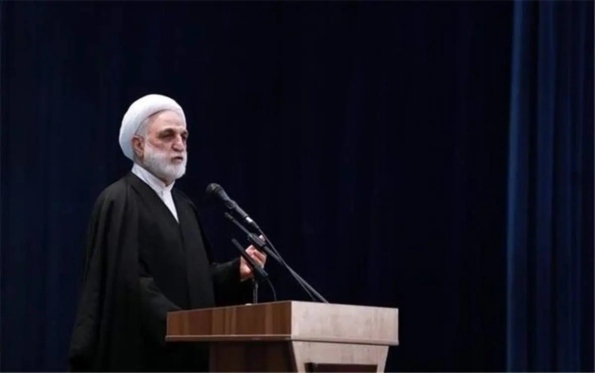 محسنیاژهای: باید در جایی که حکم خدا وجود دارد، قاطعانه و بدون اغماض عمل کرد/ در قضیه حجت و عفت عمومی  باید با برنامه وارد شد و با حساسیت عمل کرد.