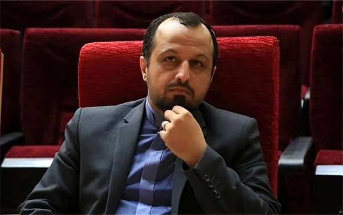 وزیراقتصاد منتفی شدن عرضه خودرو در بورس را رد کرد/ خاندوزی: عرضه خودرو در بورس به شفافیت بازار و تعادل قیمت کمک میکند