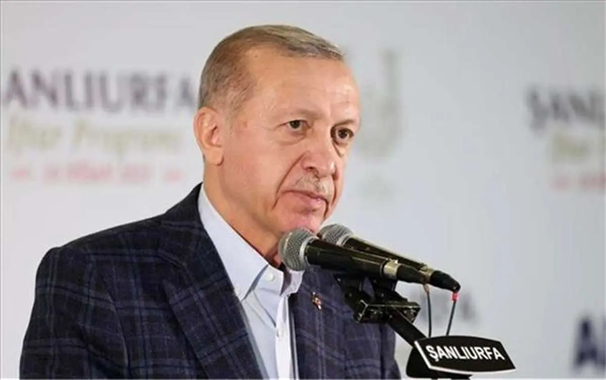 اردوغان: اجازه نمی‌دهیم هیچ بازیگر منطقه‌ای و فرامنطقه‌ای امنیت ترکیه را به خطر اندازد/ با حضور تروریست‌ها در شمال سوریه و عراق نمی‌توانیم آرام باشیم