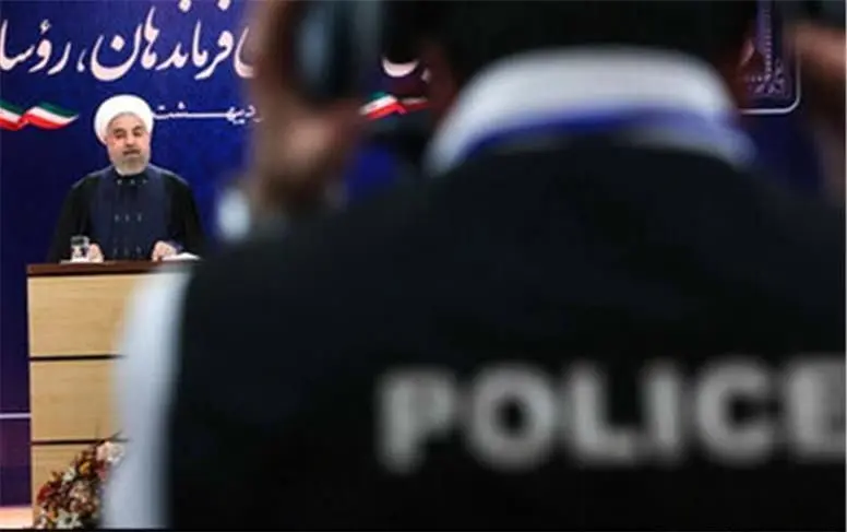 روحانی: وظیفه پلیس، «اجرای قانون» است، نه اسلام /  همه باید «نوکر مردم» باشیم/ پلیس جایی می‌تواند وارد شود که مصوبه قانونی وجود داشته باشد