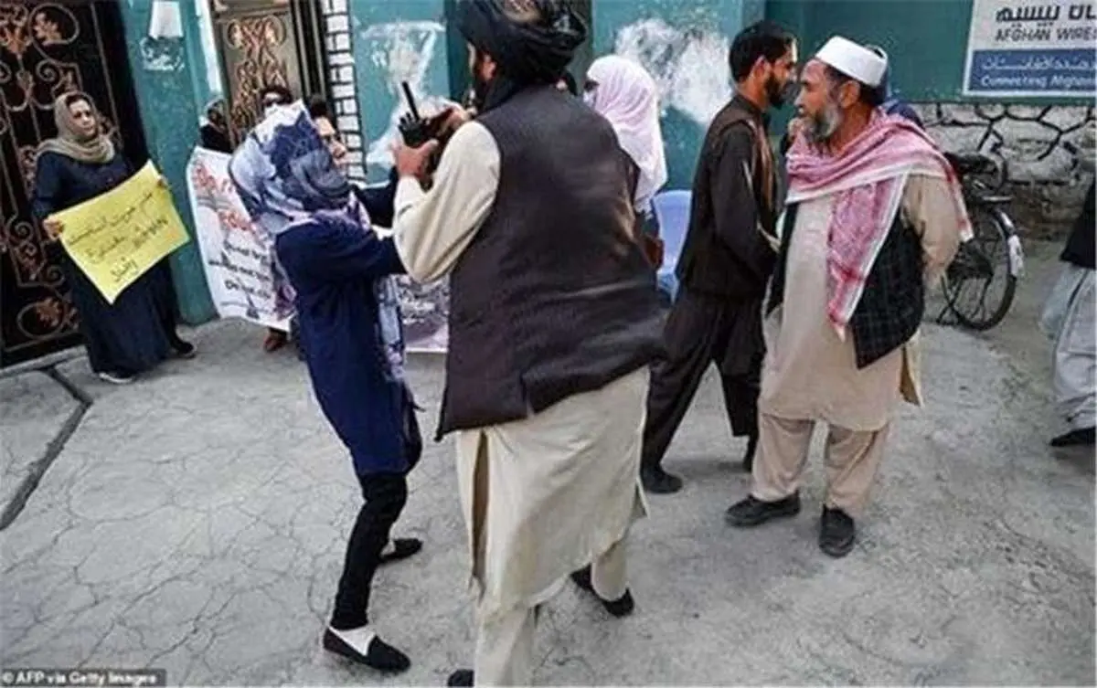 ممنوعیت تدریس فقه شیعی توسط طالبان/ آموزش فقه جعفری در نصاب آموزشی دانشگاه ها، باعث بروز «زمینه مناقشه» بین دانشجویان می‌شود