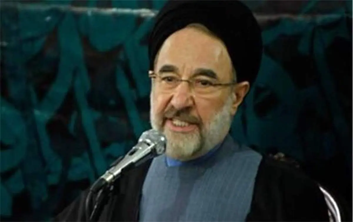 خاتمی:  جمهوری اسلامی به سمت حکومت اسلامی تمایل پیدا کرده است / اگر زندگی و آزادی میخواهید آن را در براندازی جستوجو نکنید /  اگر همان زمان میگفتیم قرار است با اسلامیت جمهوری اسلامی تو سرتان بزنیم کسی به آن رأی میداد؟