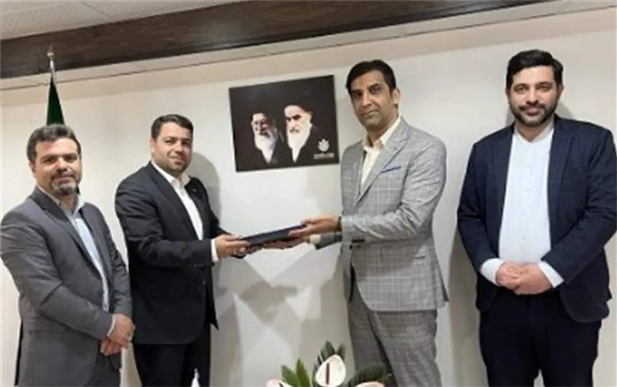 رئیس جدید شعبه قم بیمه حکمت منصوب شد