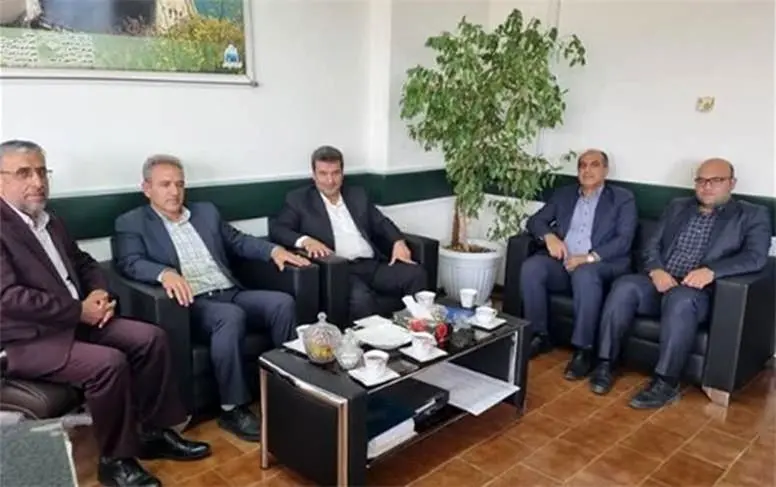 نشست مشترک شعبه ساری  بیمه دانا با شرکت‌های تابعه وزارت نیرو در استان مازندران