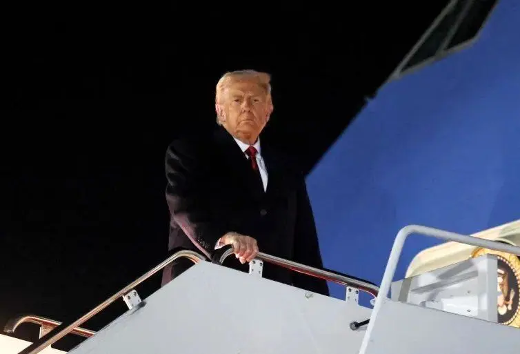 بازگشت پرسرعت ترامپ برای جشن هالووین در کاخ سفید/ ویدیو