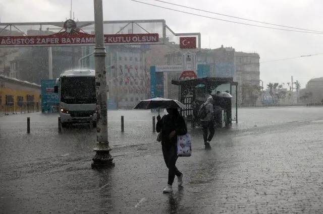 بارش‌ باران در مازندران ادامه دارد