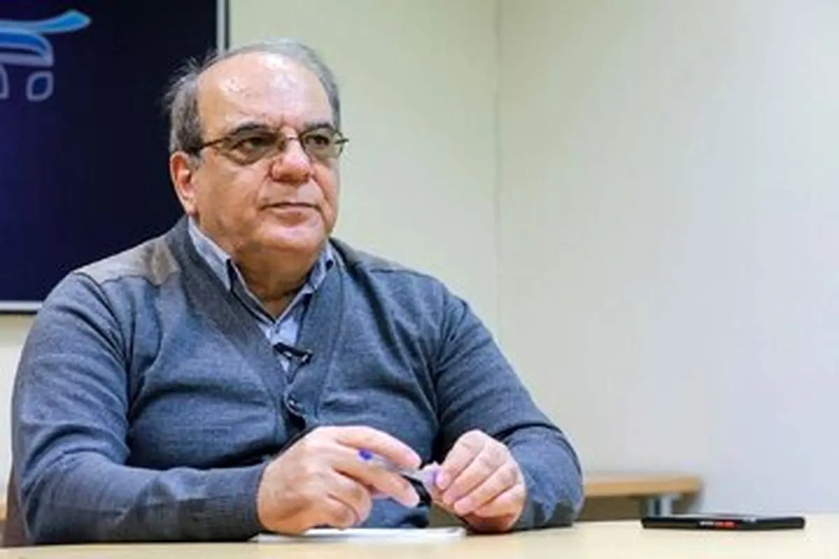عباس عبدی به جمیله علم الهدی، همسر رئیسی: دنبال فشار بیشتر به دانشگاه ها نباشید که دینداری از آن بیرون نخواهد آمد
