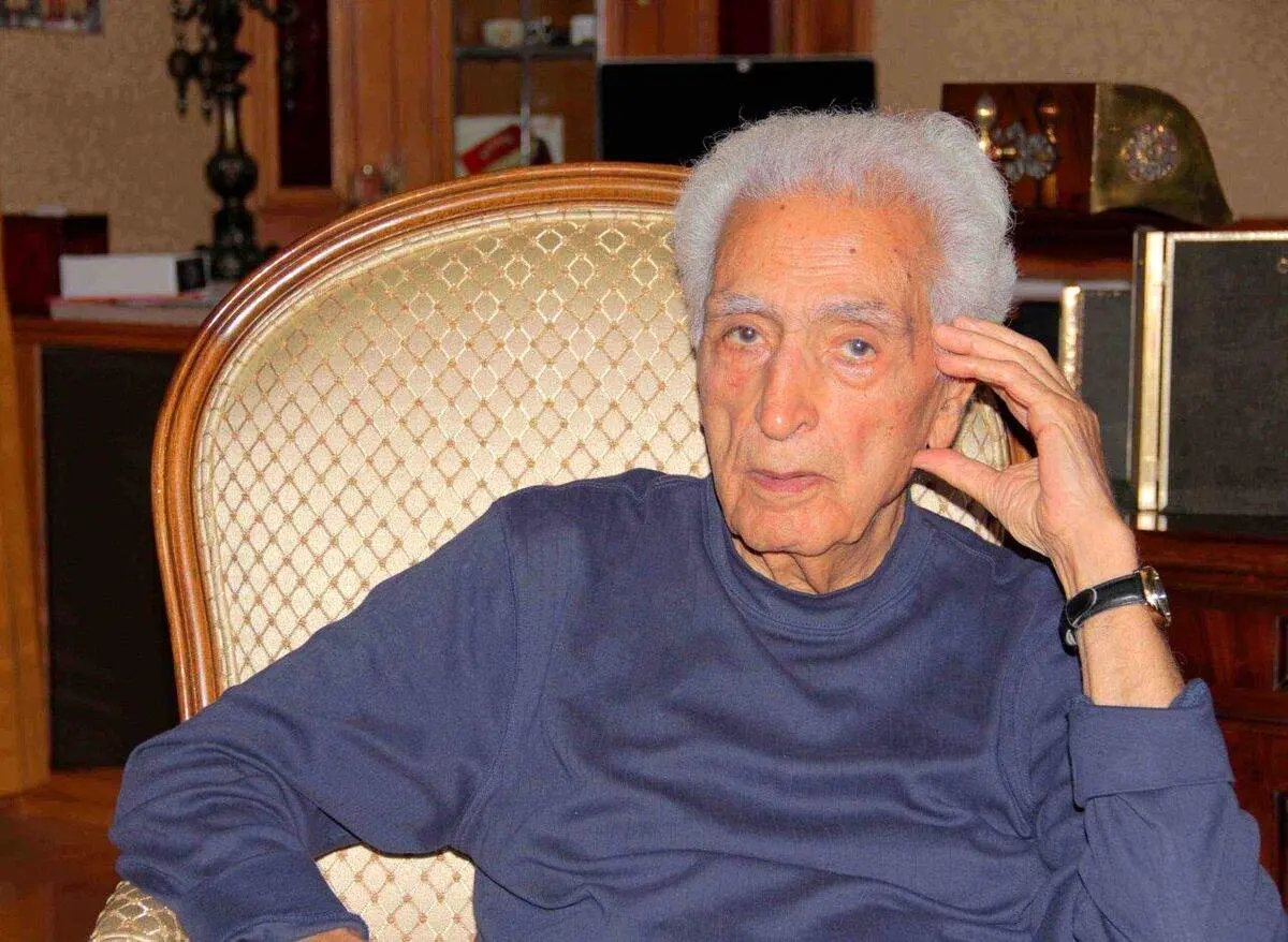 اسلامی ندوشن در نیشابور به خاک سپرده می شود