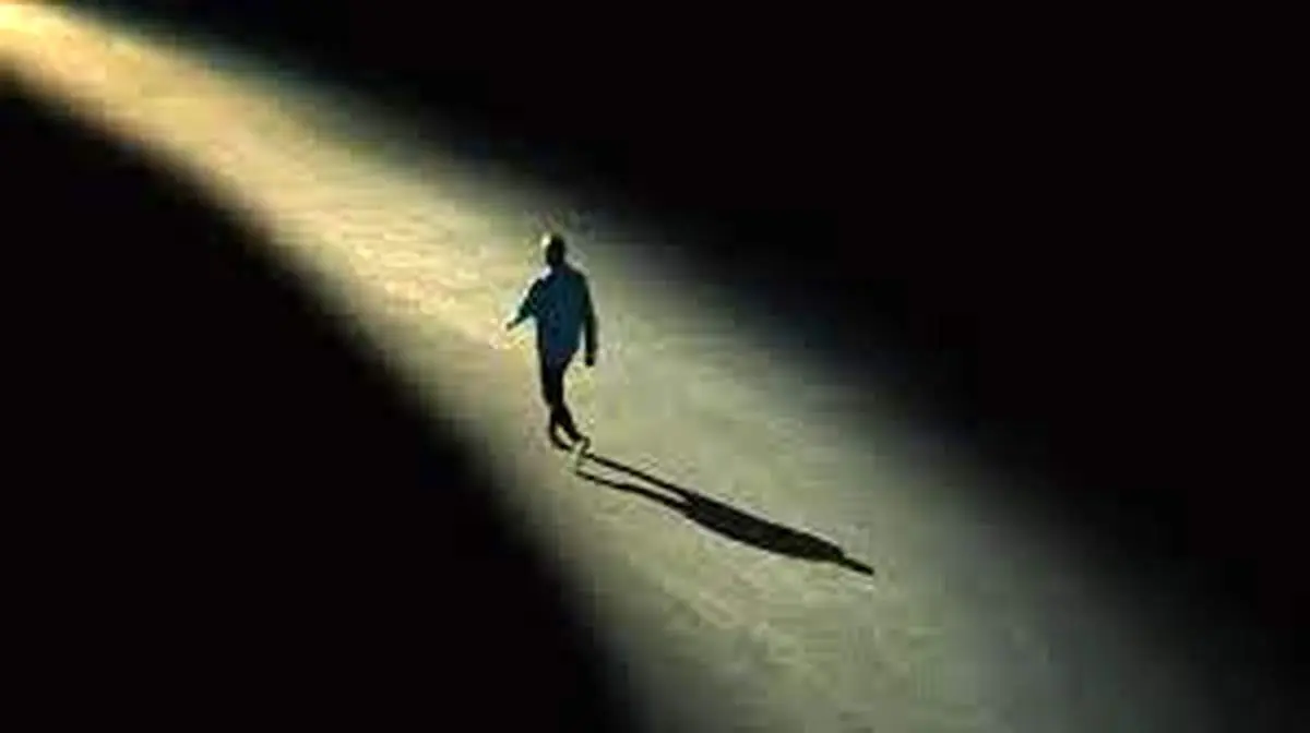 اگر احساس تنهایی می کنید این کارها را انجام دهید