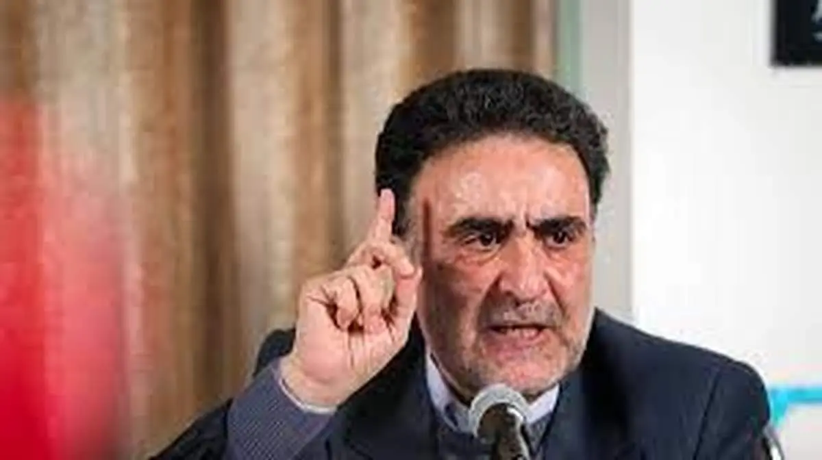 وکیل تاجزده :  موکلم از یک روز مرخصی استحقاقی، جز برای درمان استفاده نکرد