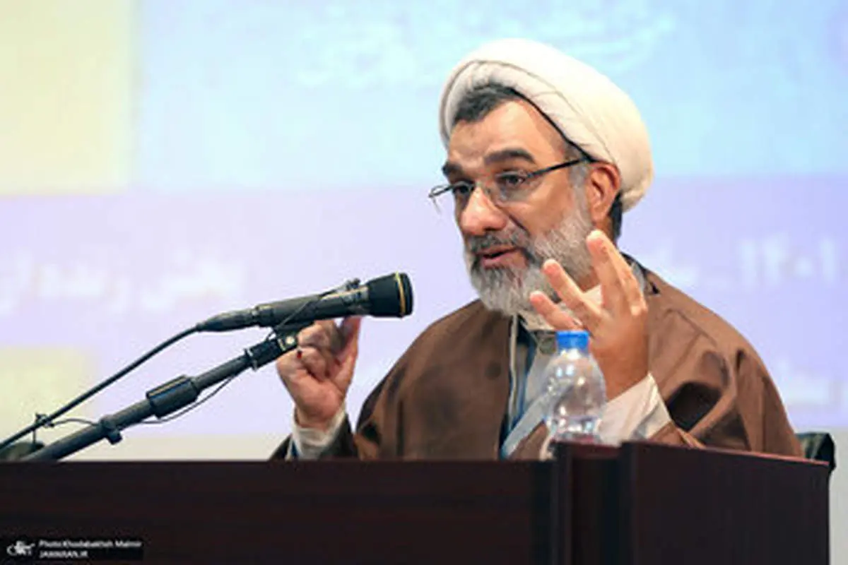 انتقاد خسروپناه از نام سیگار بهمن!